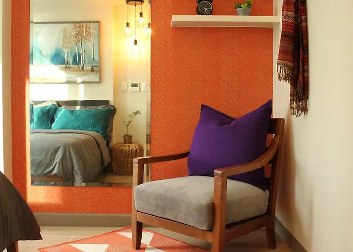 A Nice, Vibrant Place By The Apartment Lapu-Lapu City